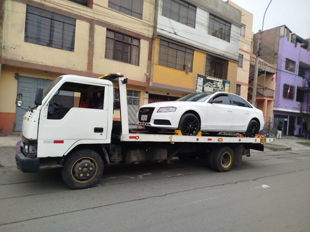gruas auxilio vial perú